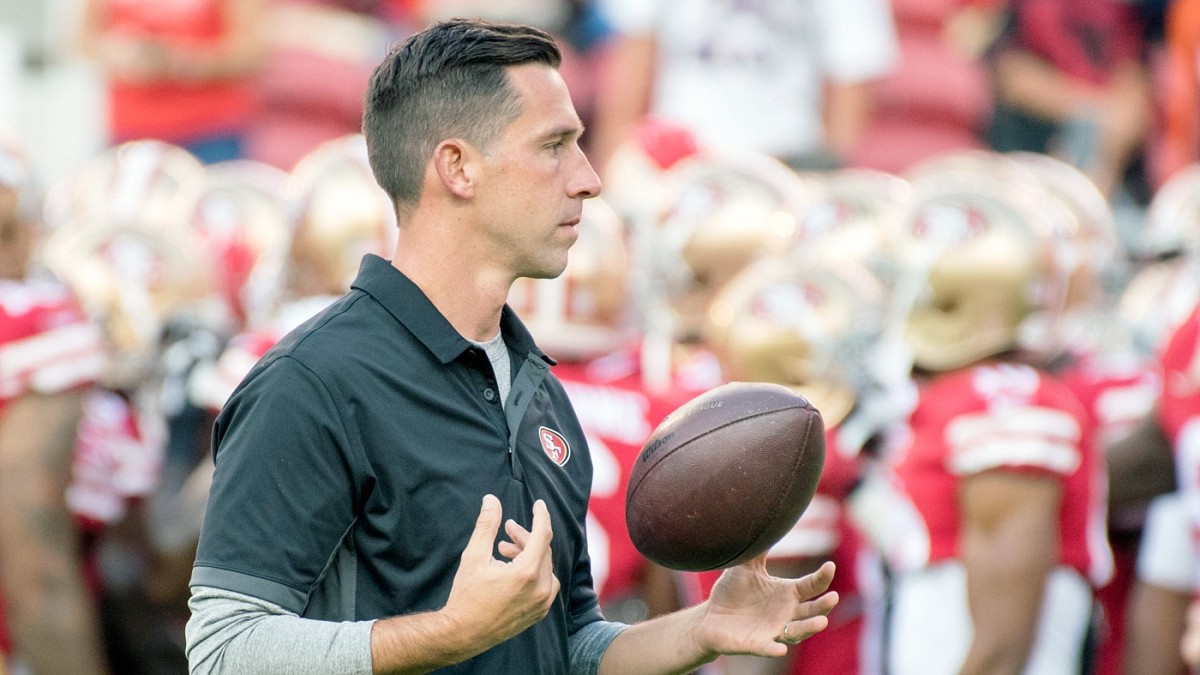 Shanahan On New Head Coach Duties I m Glad I Have Four Preseason Games To Figure That Out 